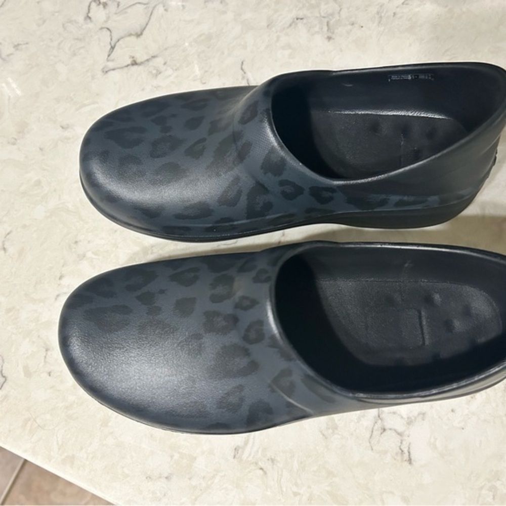 Women's Black Leopard Print Clogs